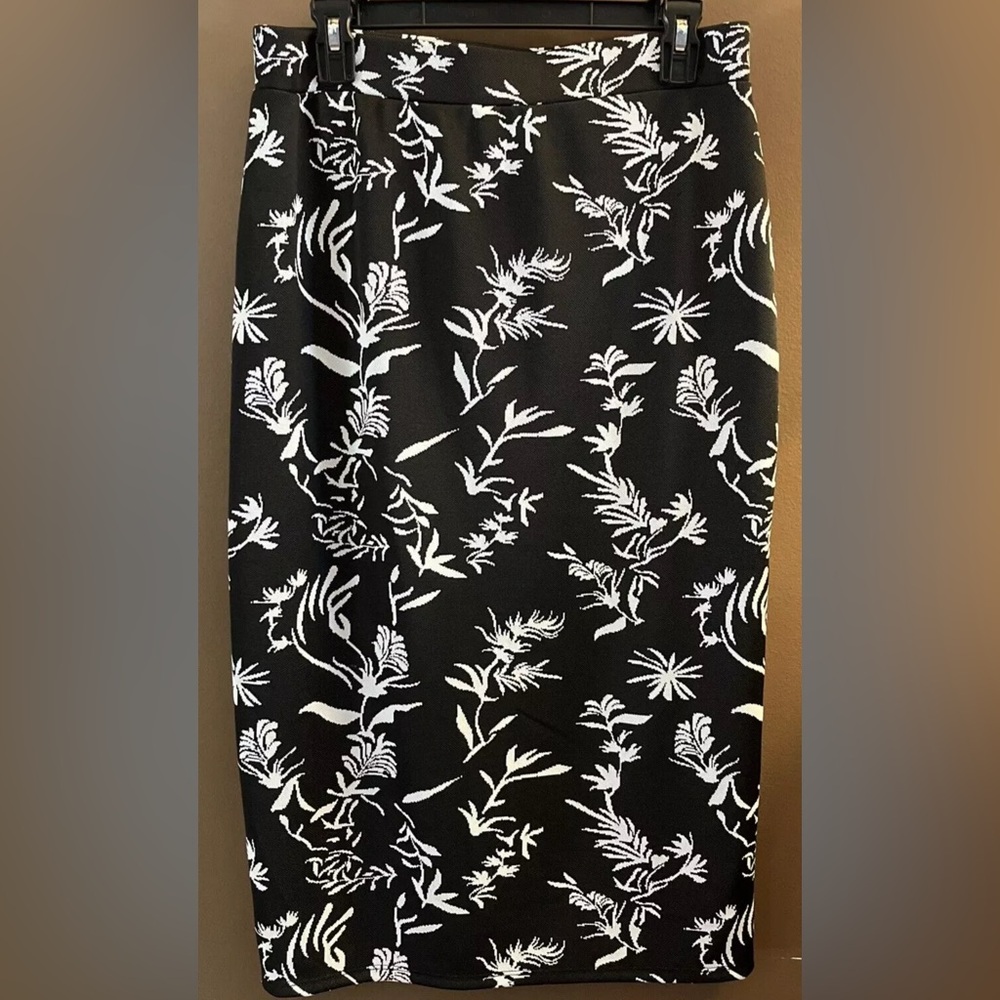Marc New York Black and White Floral Skirt